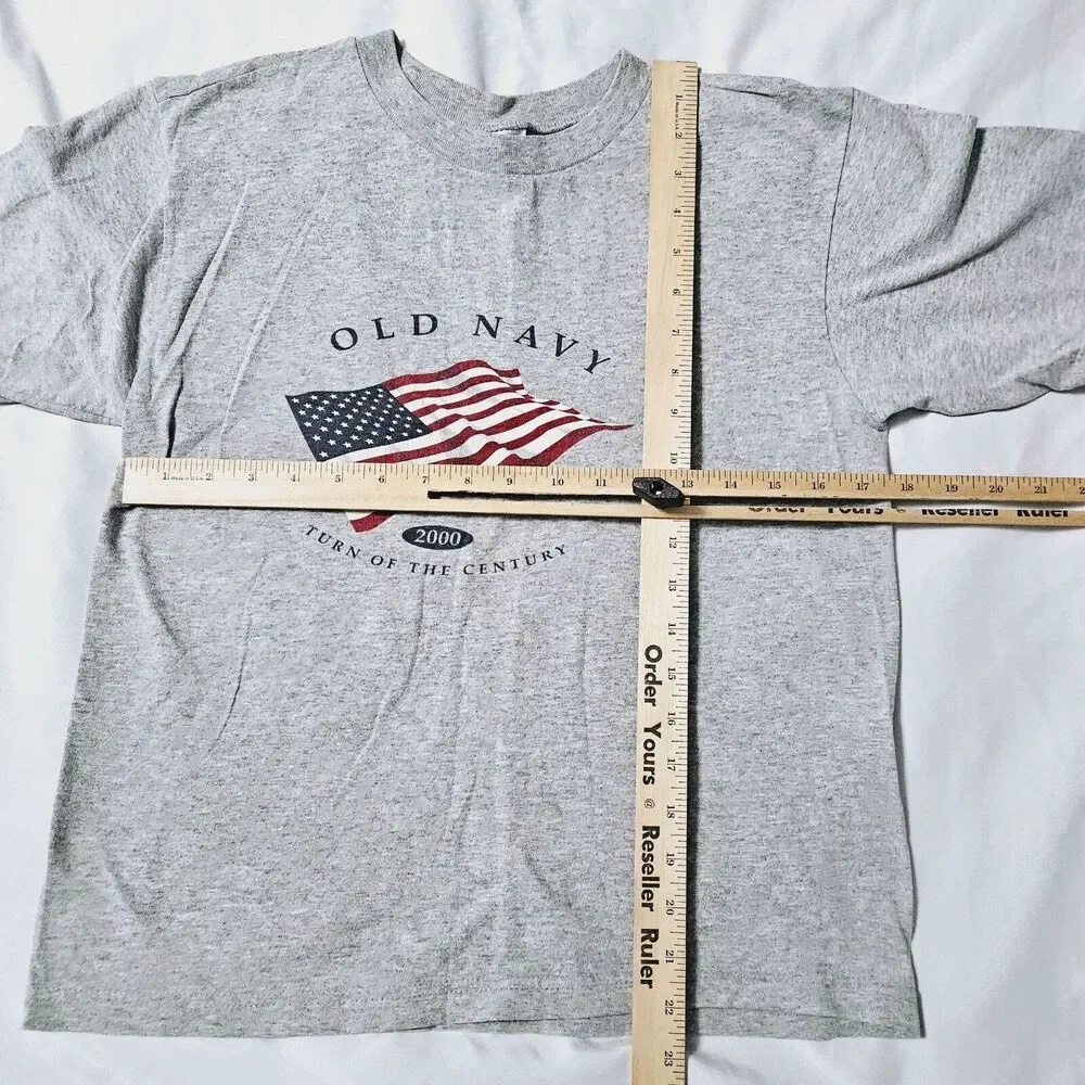 Old Navy Boys Graphic T-Shirt Grey Size XL Cotton Blend Short Sleeve Pullover
